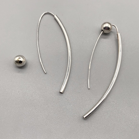 Unique sterling silver V shaped earrings ❤️ - Picture 4 of 5
